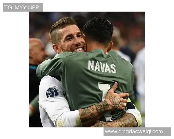 足球明星重聚旧主人感人瞬间视频回顾昔日辉煌与情谊交织的美好时刻